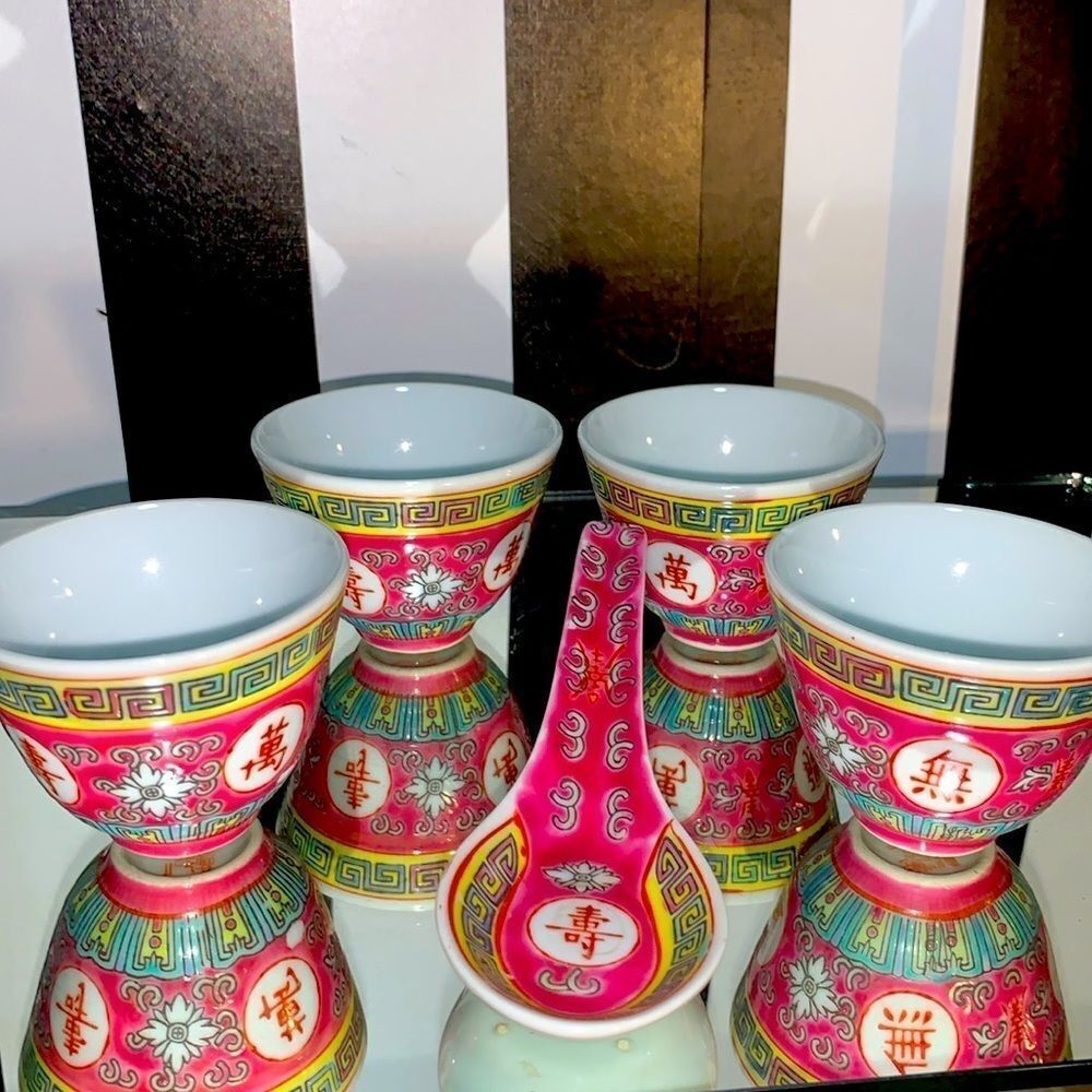 Vtg Chinoiserie Set of 4 Ceramic Small Tea Cups/Bowls & Soup Spoon Imported